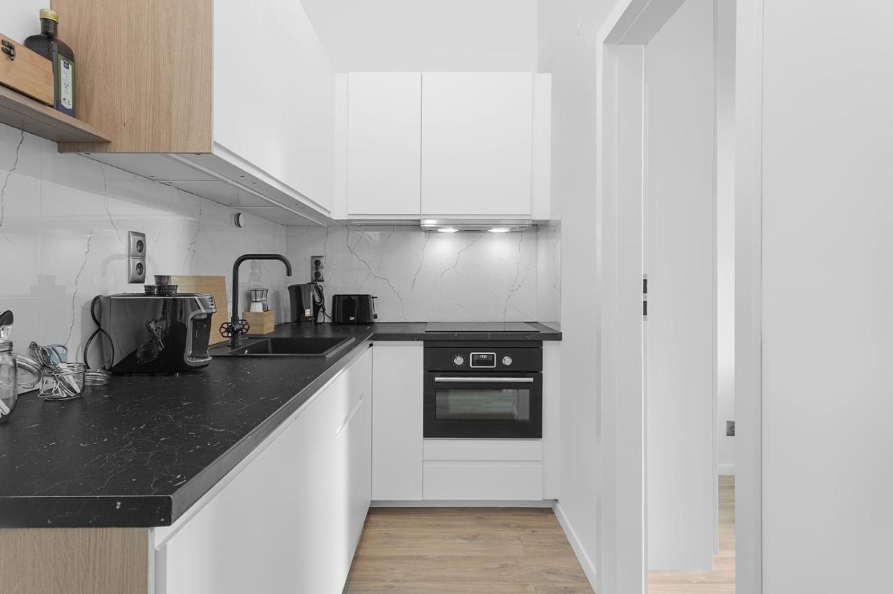 Right In The Heart Of Wroclaw Apartment Exterior photo